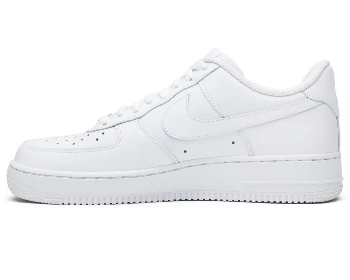 NIKE AIR FORCE ONE TRIPLE WHITE