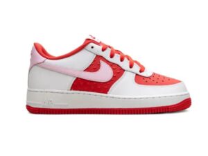 NIKE AIR FORCE ONE VALENTINES EDITION